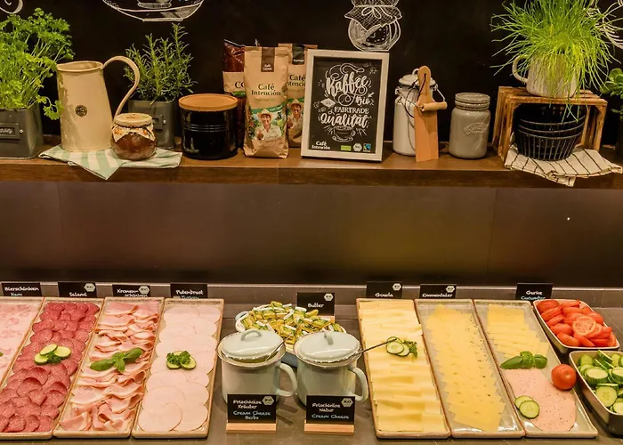 Motel One Paris-Porte Dorée